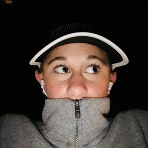 Meet your Posher, Sara